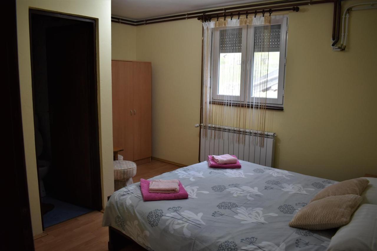 Apartments Sabljak Rakovica Buitenkant foto